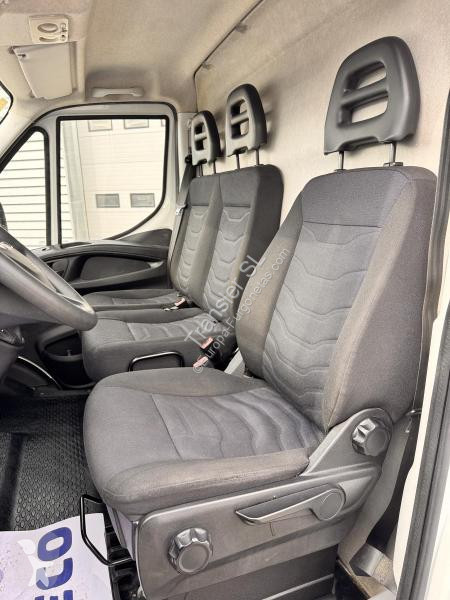 Veicolo commerciale Iveco 35-S-16