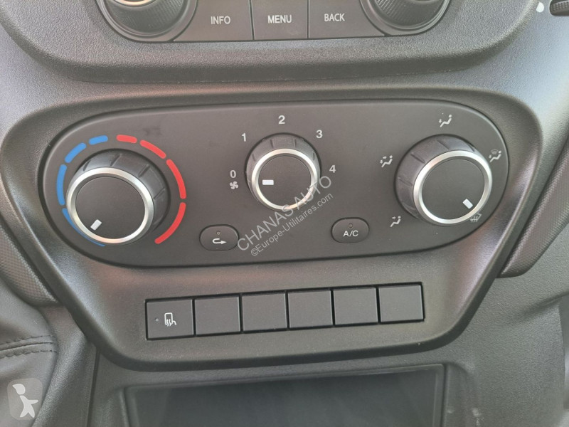 Veículo utilitário Iveco 35C18 180CV 3L...