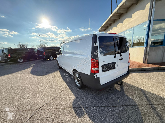 Furgoneta Mercedes VITO 119 CDI LONG
