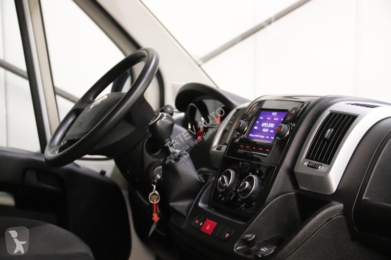 Furgoneta Fiat BAKWAGEN MEUBELBAK FINANCIAL...