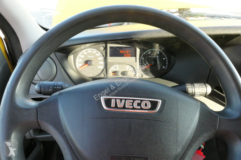 Nyttofordon Iveco Daily 35 S11 C30C AUTOMATIK...
