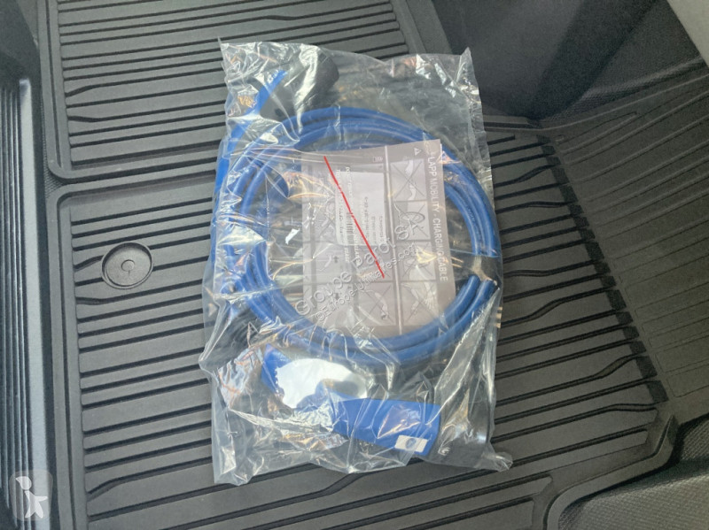 Furgoneta Ford 320 L1H1 2.5 Duratec 232ch...