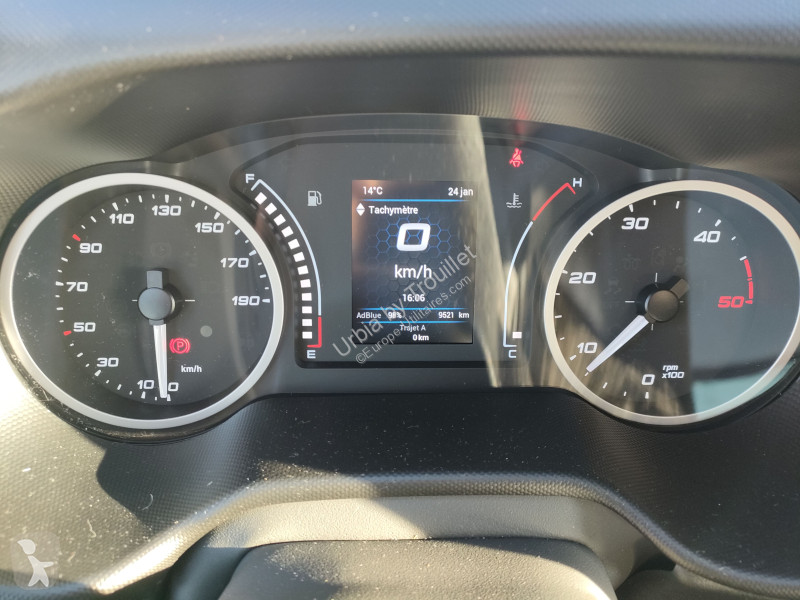 Véhicule utilitaire Iveco FRIGO 12M3 160 CV...