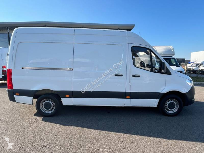 Véhicule utilitaire Mercedes