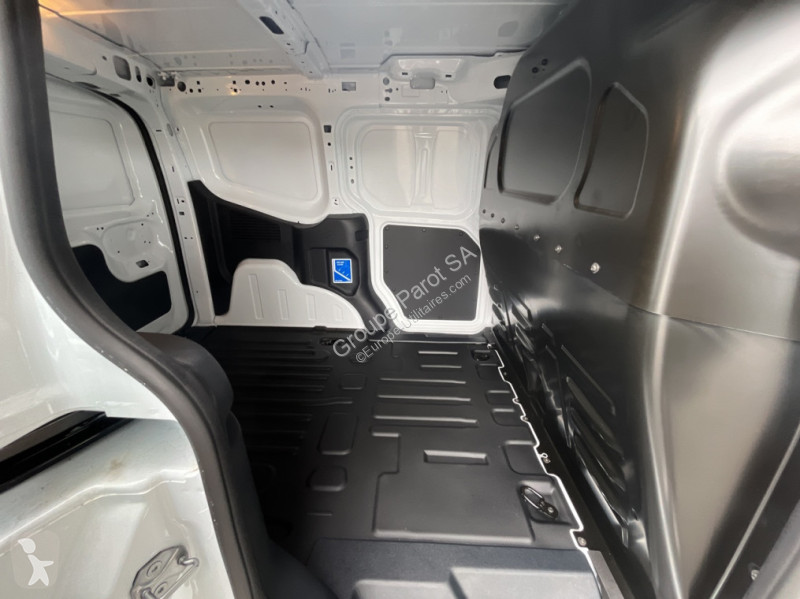 Véhicule utilitaire Ford 1.0 EcoBoost 100ch Trend