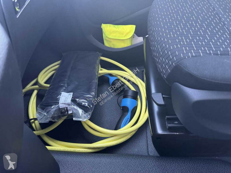 Užitkové vozidlo Mercedes 112 Audio 30...