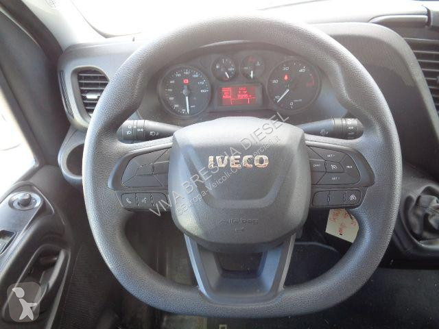 Veículo utilitário Iveco DAILY