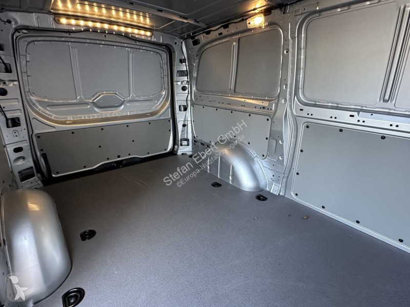 Užitkové vozidlo Mercedes 112 Audio 30...