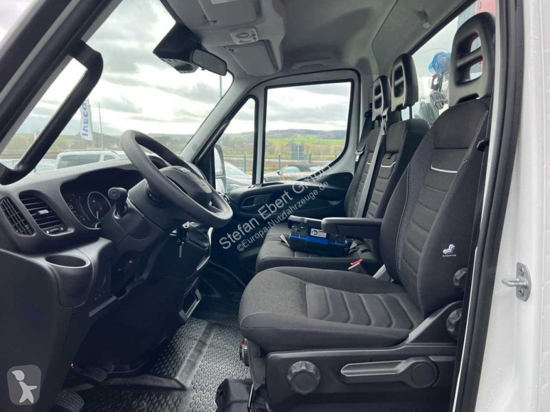 Furgoneta Iveco 70C18 *Kipper+Kran*