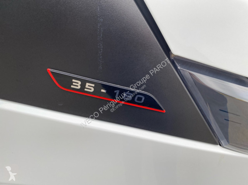 Veículo utilitário Iveco 35C16 empattement 4100