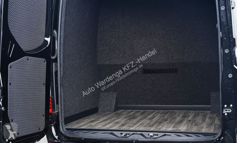 Mercedes 319 Transporter