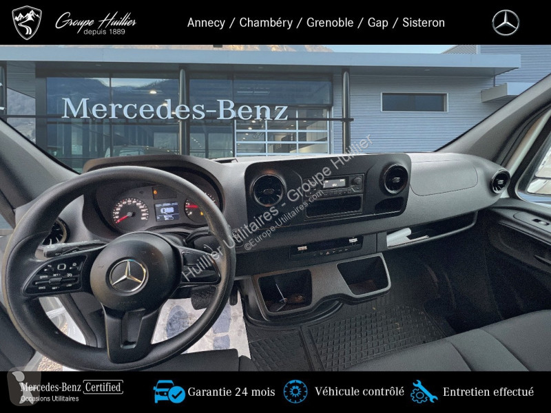 Véhicule utilitaire Mercedes 214 CDI Fg 39S 3T0...