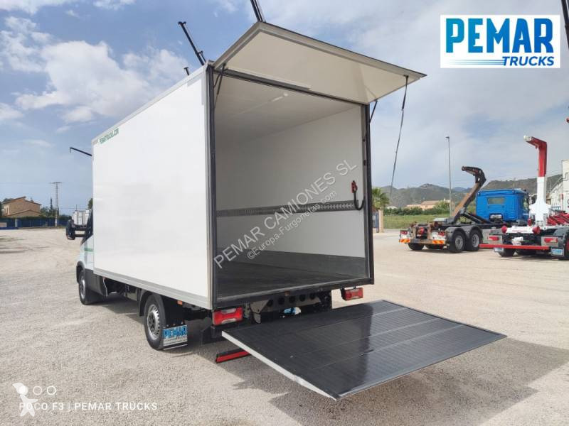 Véhicule utilitaire Iveco