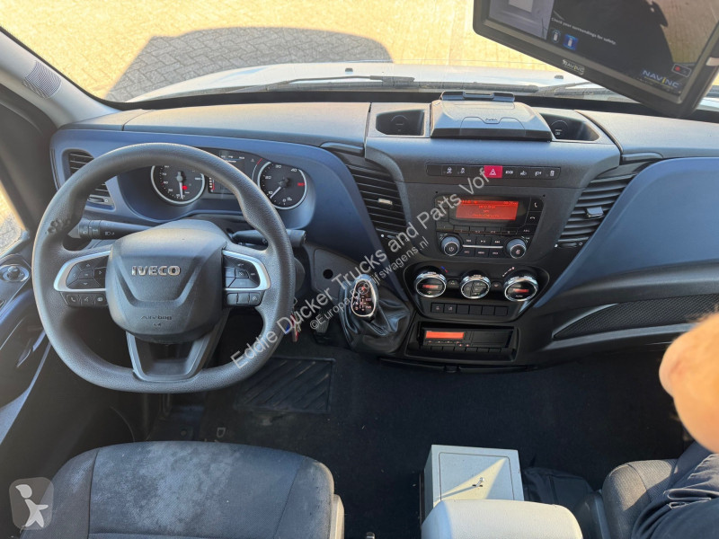 Autoutilitară Iveco 40-180 HI-MATIC EURO 6