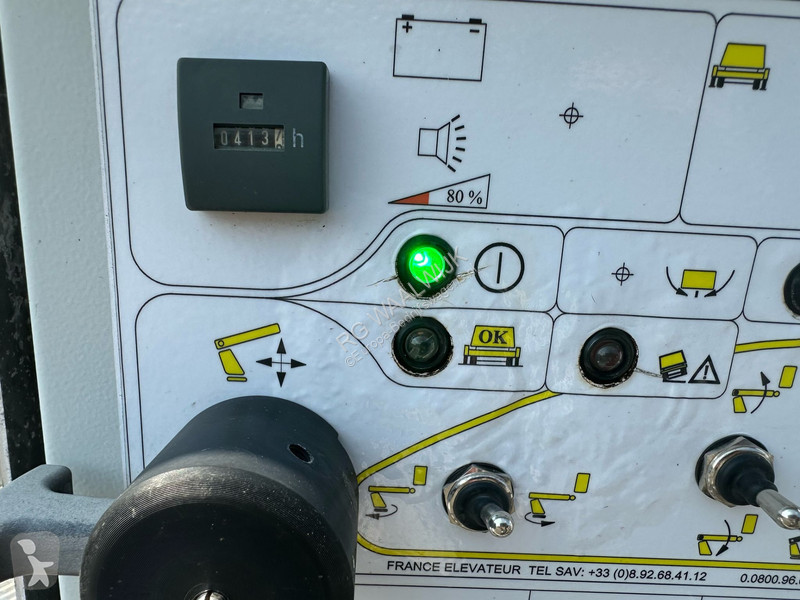 Véhicule utilitaire Iveco 35S14 APK 10-07-2026...