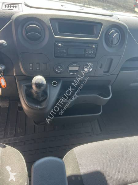 Furgoneta Nissan