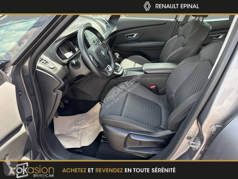 Autoutilitară Renault Grand Scenic Blue dCi 120