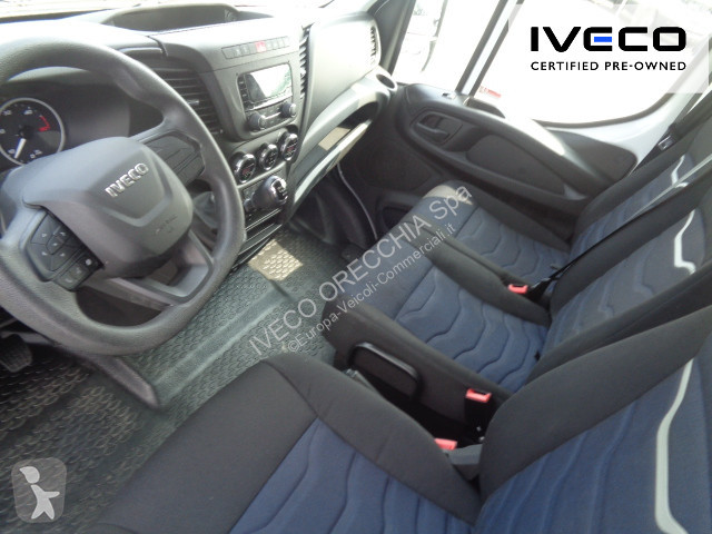 Furgoneta Iveco Daily 35S16