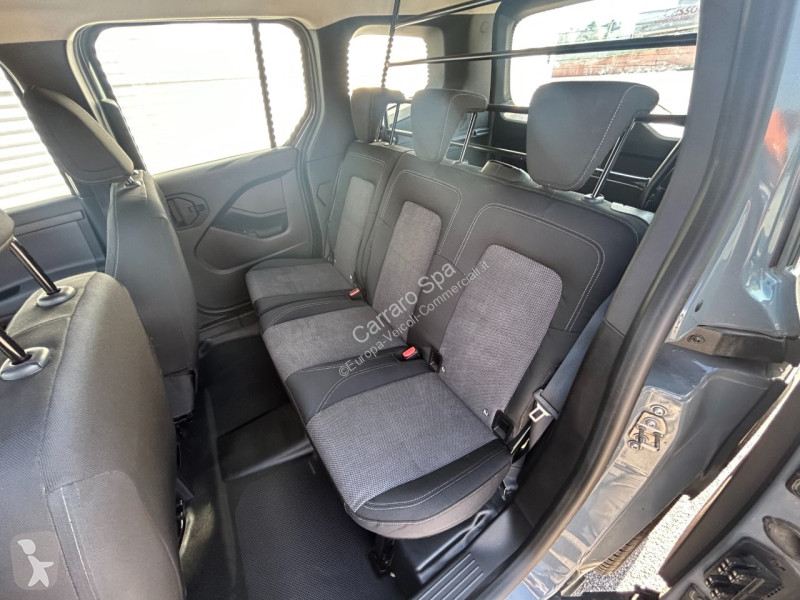 عربة نفعية Mercedes 2021