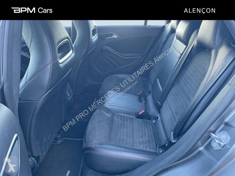 Véhicule utilitaire Mercedes CLA Shooting Brake...