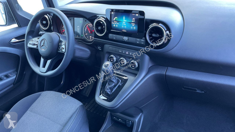 Užitkové vozidlo Mercedes Ecitan Tourer PRO Largo