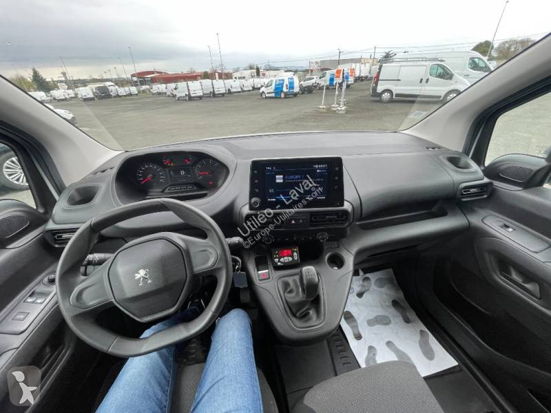 Autoutilitară Peugeot