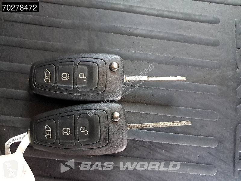 Furgoneta Ford 130PK Automatik L1H1 AHK Navi...