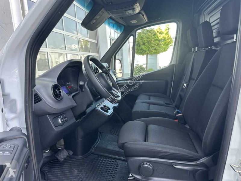 Autoutilitară Mercedes 315 CDI 4325 9G AHK...