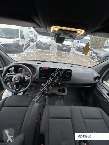 Autoutilitară Mercedes