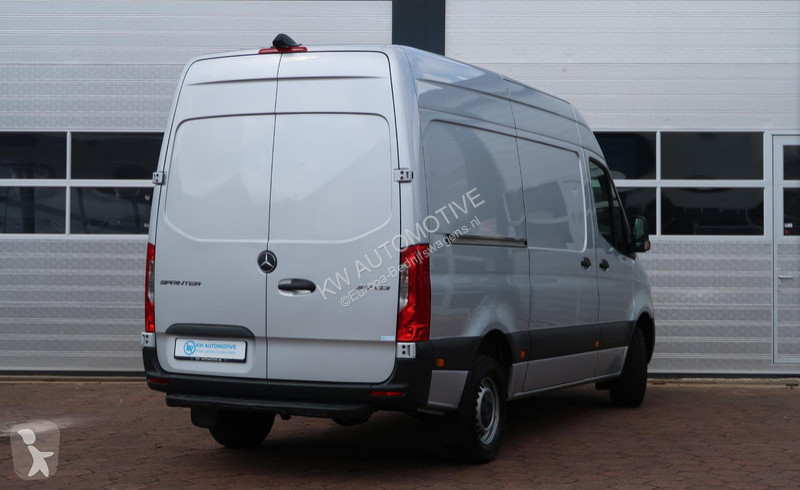 Bedrijfswagen Mercedes 317 1.9 CDI L2H2 AUT/...
