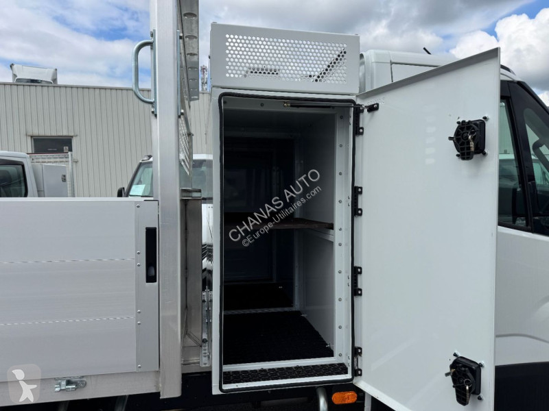 Autoutilitară Iveco 35C16 160CV 3L ALUMINIUM 4M...