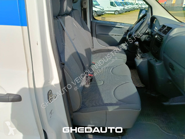 Furgoneta Citroën Jumpy II 2012 - Jumpy 27 L1H1...