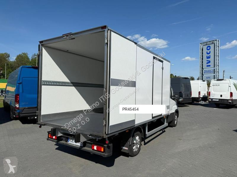 Užitkové vozidlo Iveco 35S18HA8 3.0