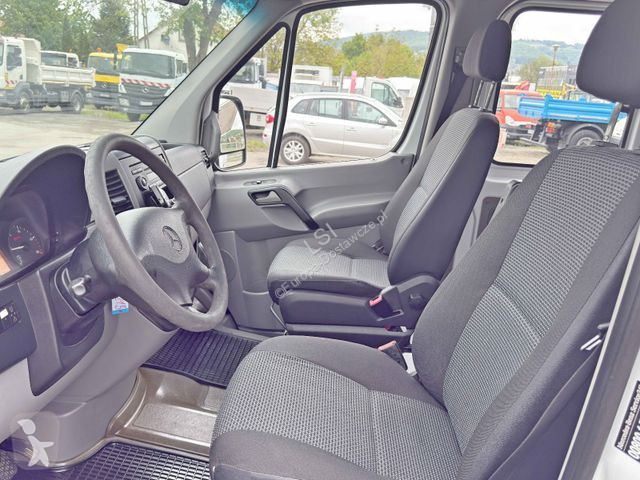 Véhicule utilitaire Mercedes 514 CDI Kipper...