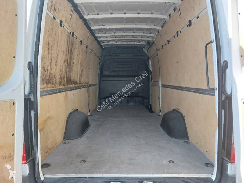 Véhicule utilitaire Mercedes