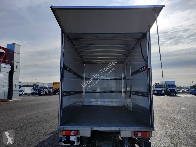 Véhicule utilitaire Renault 20M3 145 CV FOURGON...