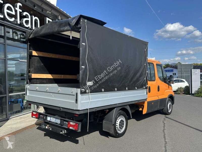 Véhicule utilitaire Iveco 35S14 Pritsche+Plane...