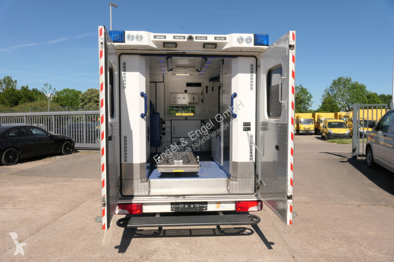 Véhicule utilitaire Mercedes Sprinter 519 CDI...