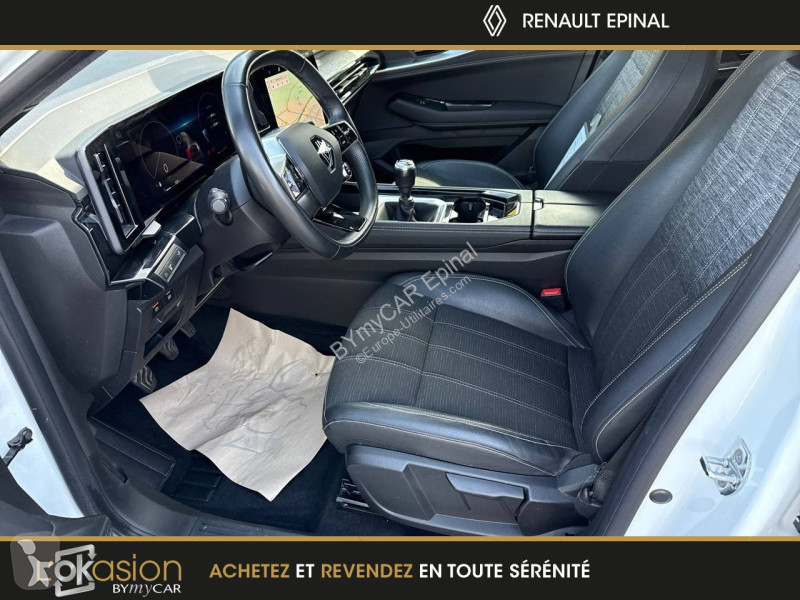 Veículo utilitário Renault Austral mild hybrid...
