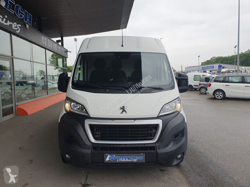 Autoutilitară Peugeot BOXER FG 333 L2H2 2.2...