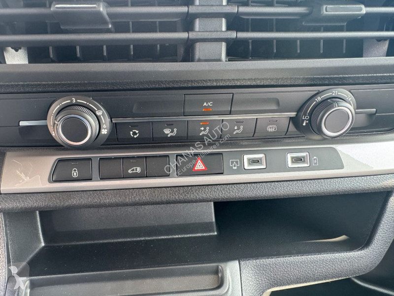 Véhicule utilitaire Peugeot M 2.0 BLUEHDI 145...