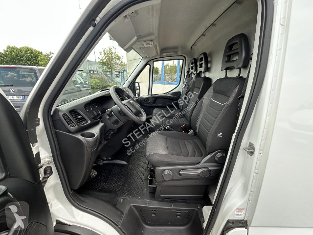 Veicolo commerciale Iveco DAILY 35S14 V