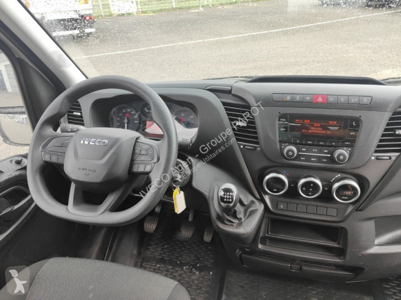 Veicolo commerciale Iveco 35C16H3.0 empattement...