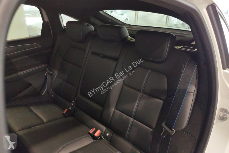 Autoutilitară Renault Arkana E-Tech 145 - 23