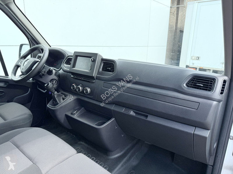 Véhicule utilitaire Renault T33 2.3 DCI 135PK...