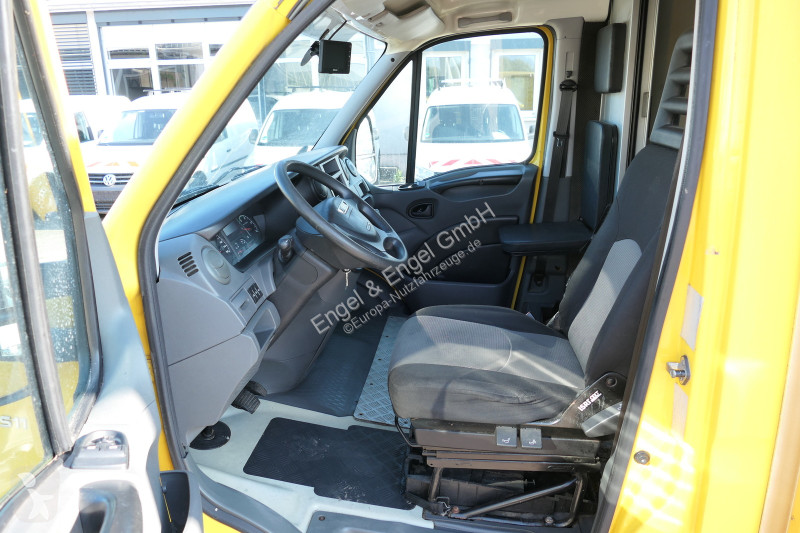 Nyttofordon Iveco Daily 35 S11 C30C AUTOMATIK...