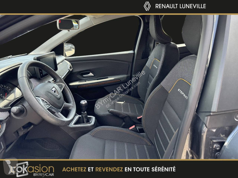 Autoutilitară Dacia Sandero TCe 90 - 22