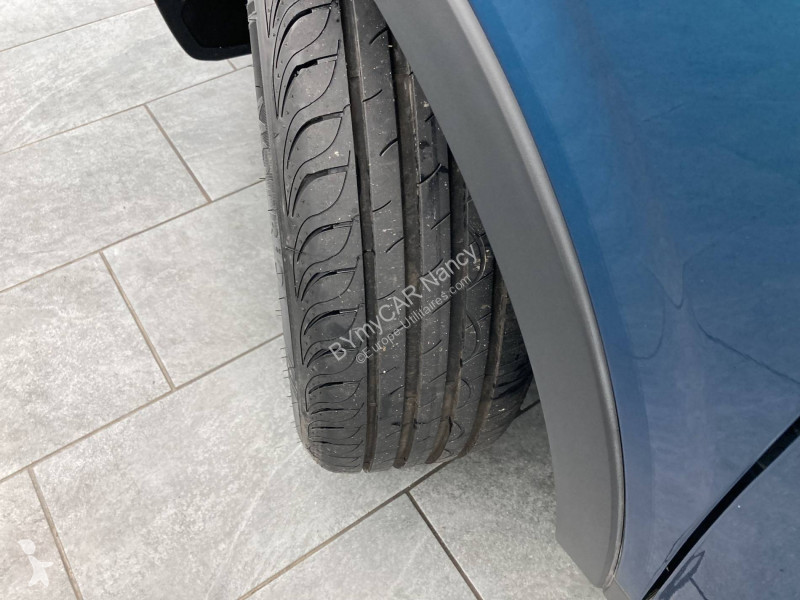 Autoutilitară Renault Arkana mild hybrid 140...