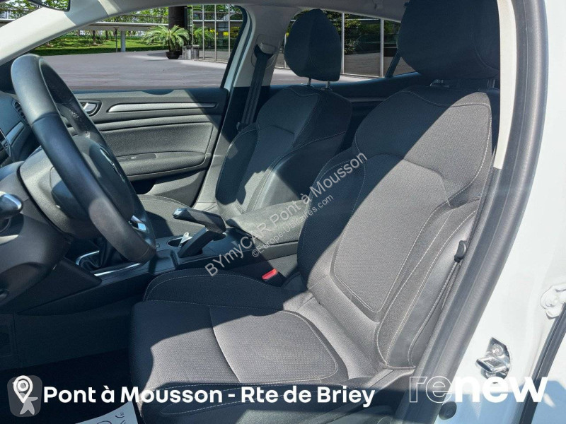 Autoutilitară Renault Mégane IV Berline Blue...