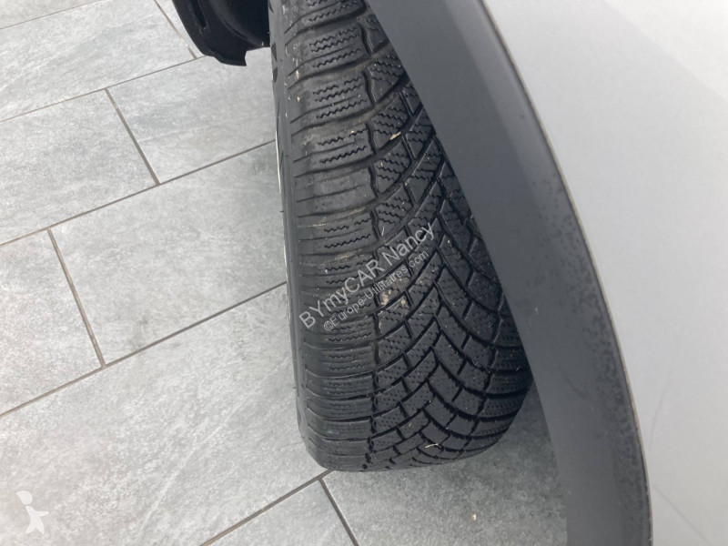 Veículo utilitário Renault Captur TCe 90 E6C